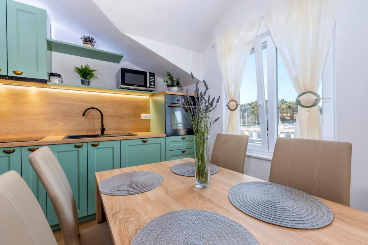 Appartement Balkun à Maslinica Extérieur photo